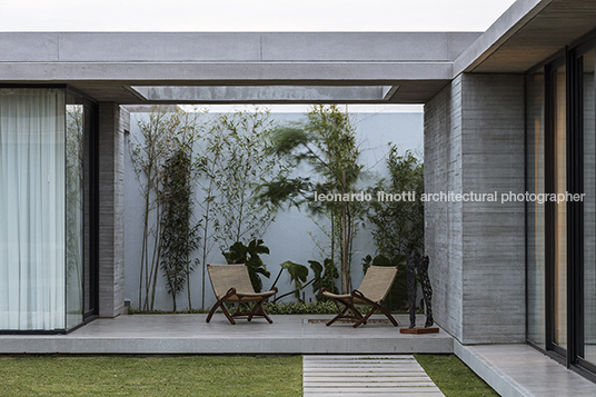 casa parejas peinado sommet srl