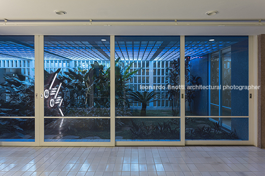 galeria luciana brito piratininga arquitetos associados