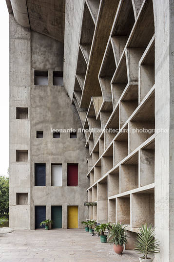 palace of justice (high court) le corbusier