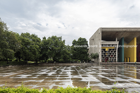 palace of justice (high court) le corbusier