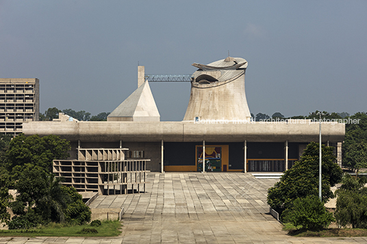 palace of assembly le corbusier