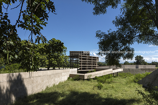 the tower of shadow le corbusier