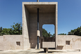 the monument of the open hand le corbusier