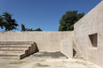 the monument of the open hand le corbusier