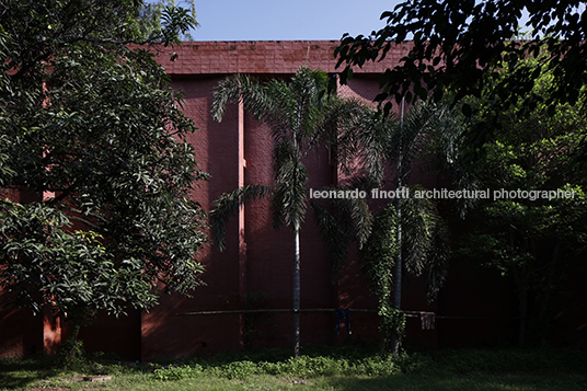 panjab university hostel for girls pierre jeanneret