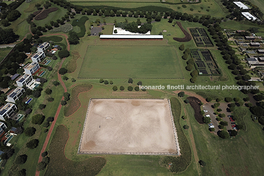 centro equestre - fazenda boa vista isay weinfeld