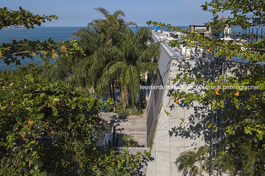 condomínio sergio bernardes bernardes arquitetura