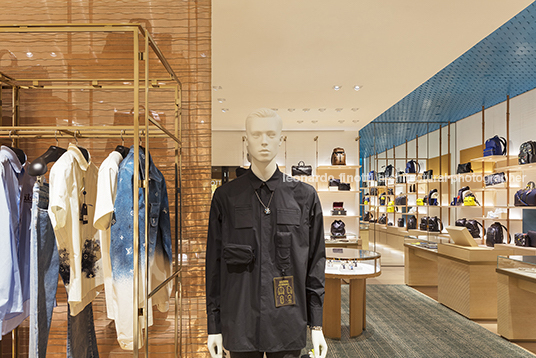 louis vuitton masculina - iguatemi lv