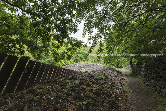 parc de pedra tosca rcr arquitectes