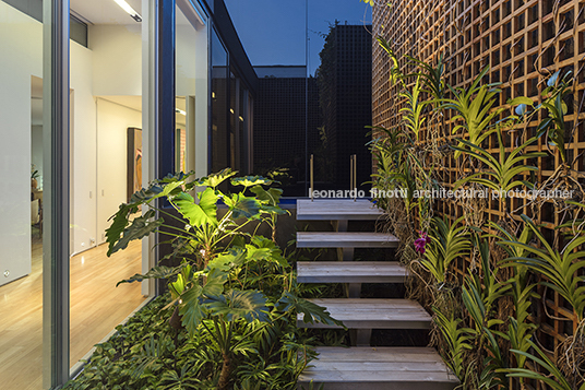 hogart bernardes arquitetura