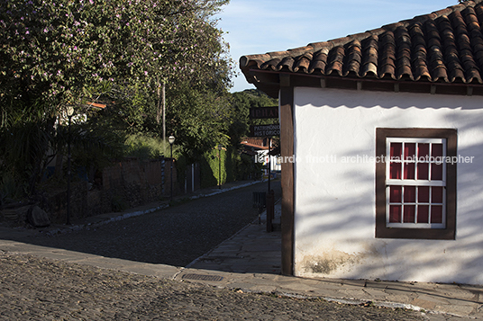 pirenópolis snapshots several authors