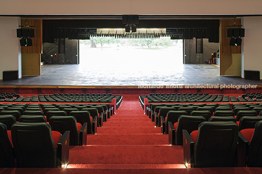 auditório ibirapuera oscar niemeyer