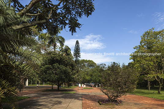 parque do ibirapuera oscar niemeyer