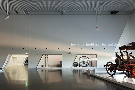 museu dos coches paulo mendes da rocha