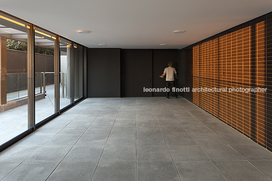 spot 393 amz arquitetos