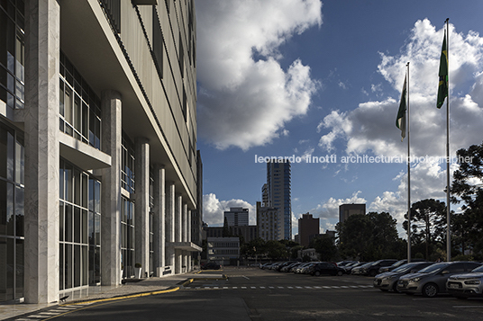 retrofit palácio da justiça do paraná sérgio rodrigues