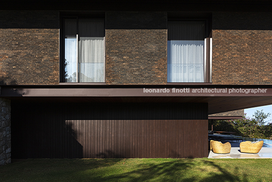casa lr - fazenda boa vista jacobsen arquitetura