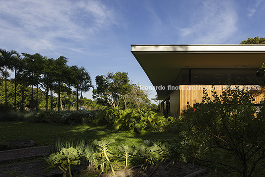 casa asa bernardes arquitetura