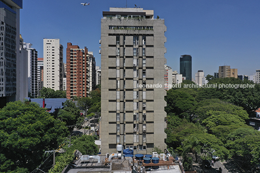 edifício giselle telésforo cristófani