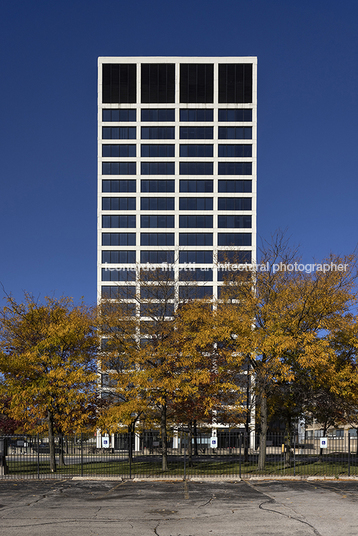 iit michael paul galvin tower schmidt, garden & erikson