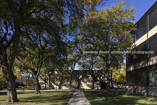 iit robert a. pritzker science center skidmore, owings & merrill