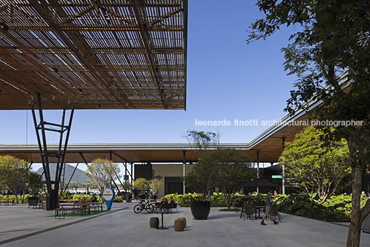 praça aeroporto flp ja8 arquitetura e paisagem