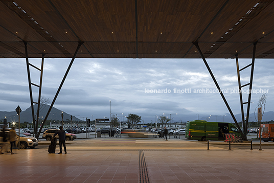 praça aeroporto flp ja8 arquitetura e paisagem