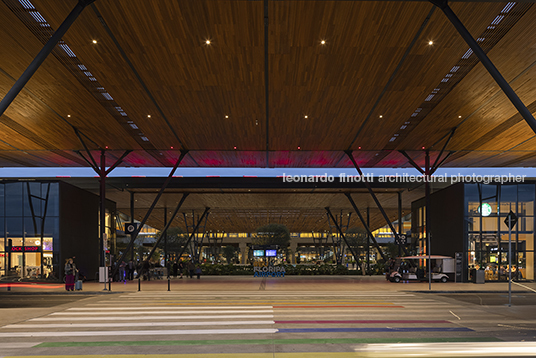 praça aeroporto flp ja8 arquitetura e paisagem