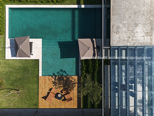 casa vetor - fazenda boa vista felipe caboclo arquitetura