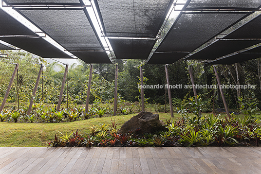 galeria yayoi kusama - inhotim mach arquitetos