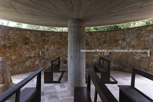 capela ao pé da serra são josé mach arquitetos