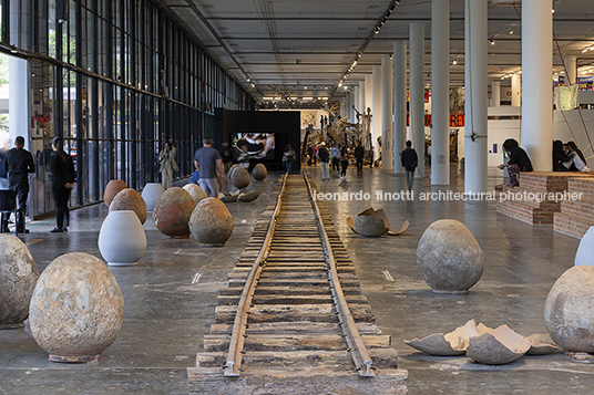 35ª bienal - coreografias do impossível vão arquitetura