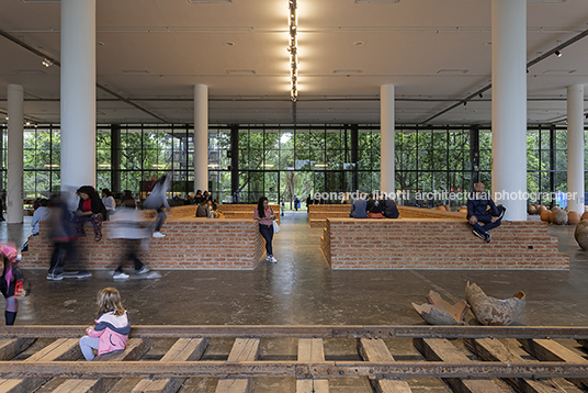 35ª bienal - coreografias do impossível vão arquitetura