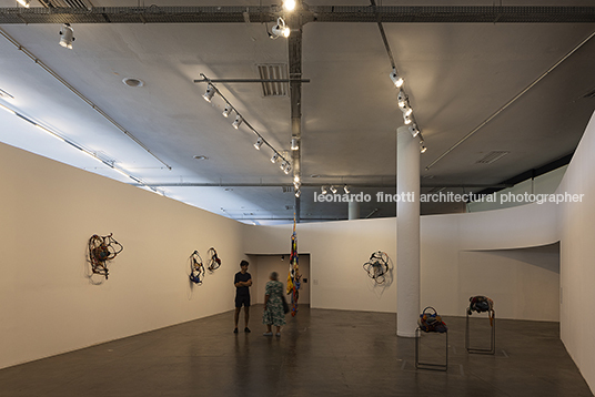 35ª bienal - coreografias do impossível vão arquitetura