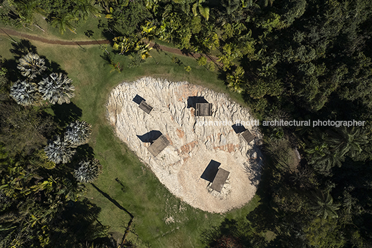 desert park - inhotim dominique gonzalez-foerster