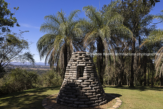 chris burden: beehive bunker - inhotim chris burden