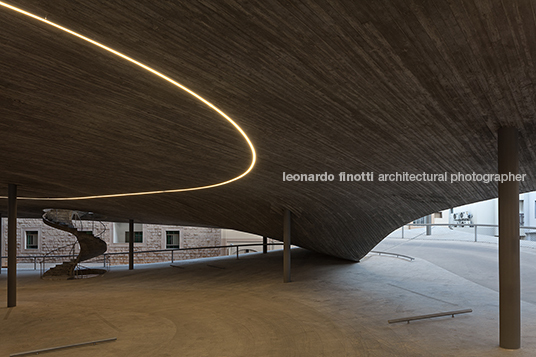 parking b christian kerez