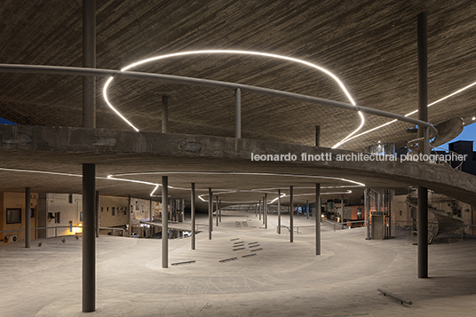 parking b christian kerez