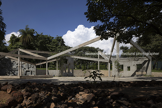 praça dalva simão burle marx