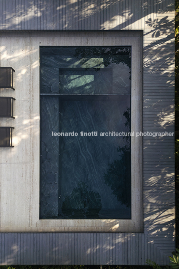 casa rc - iporanga jacobsen arquitetura