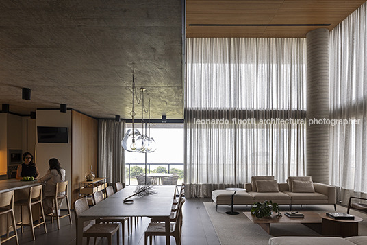 apartamento l&e jobim carlevaro arquitetos