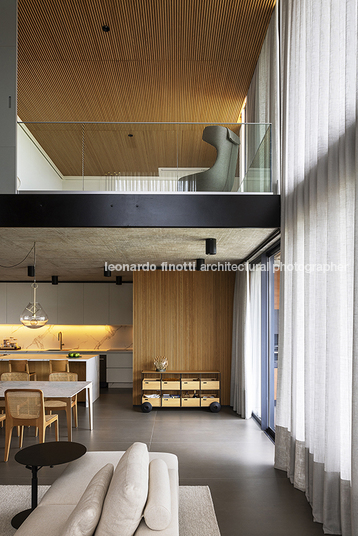 apartamento l&e jobim carlevaro arquitetos