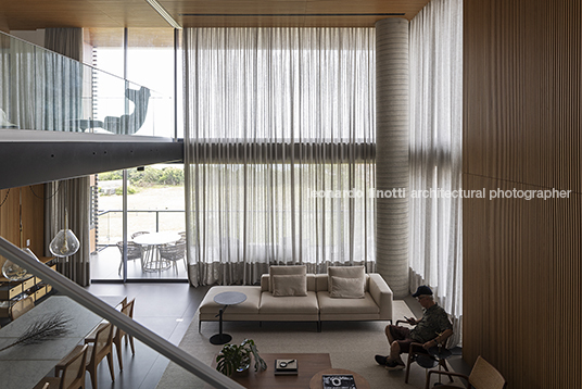 apartamento l&e jobim carlevaro arquitetos