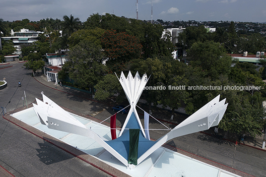 plaza de los abanicos felix candela