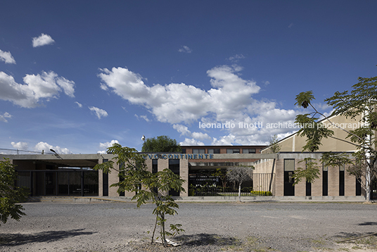 escuela nuevo continente miguel montor