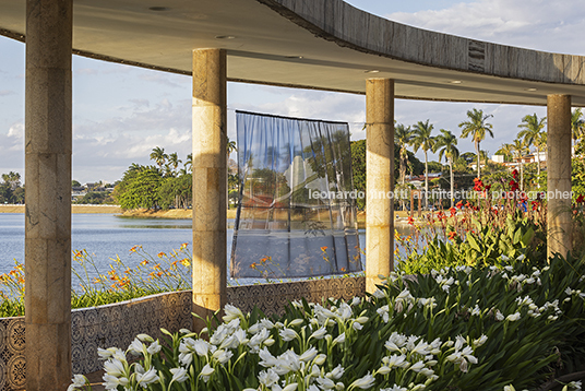 leonardo finotti trans:paisagem - casa do baile eder ribeiro