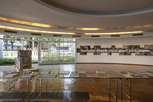 leonardo finotti trans:paisagem - casa do baile eder ribeiro