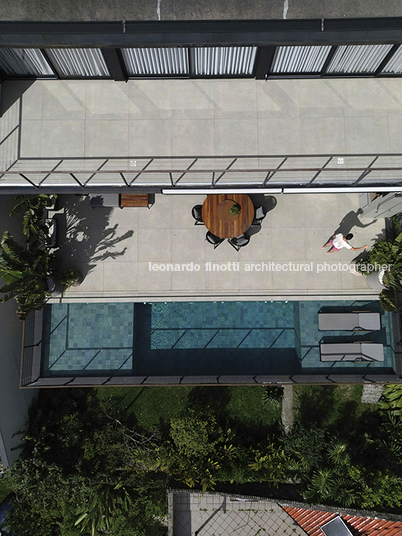 casa cl jobim carlevaro arquitetos