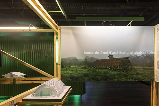 habitar a floresta - centro cultural banco da amazônia fernando serapião