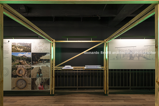 habitar a floresta - centro cultural banco da amazônia fernando serapião